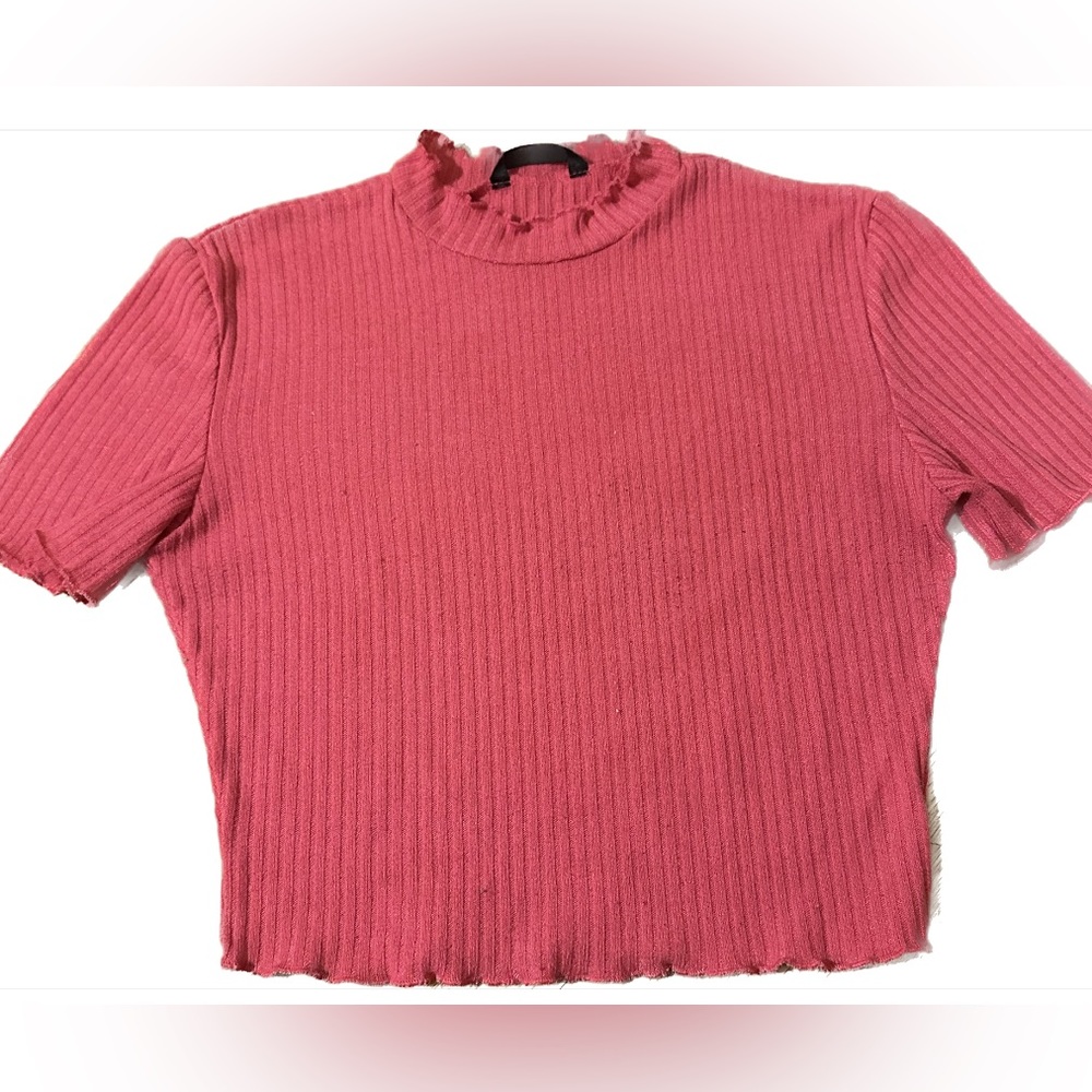 Pink Stretchy Crop Top Size Medium Cute Barbiecore! 💗